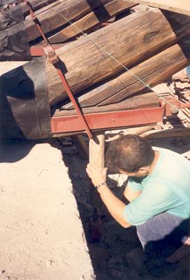 Consolidamento statico del tetto costruito a capriate in legno