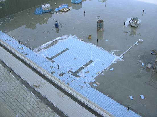 Waterproofing and surfacing of the pool